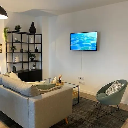 T3 Moderne - Proche Tram - Parking Privé Appartement