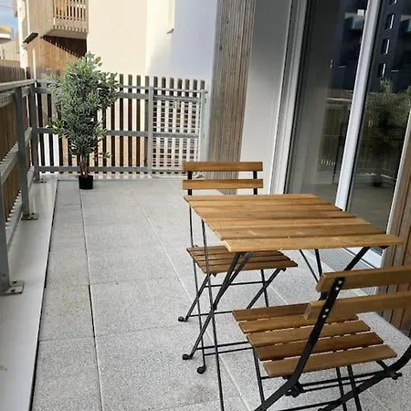 Appartement T3 Moderne - Proche Tram - Parking Privé