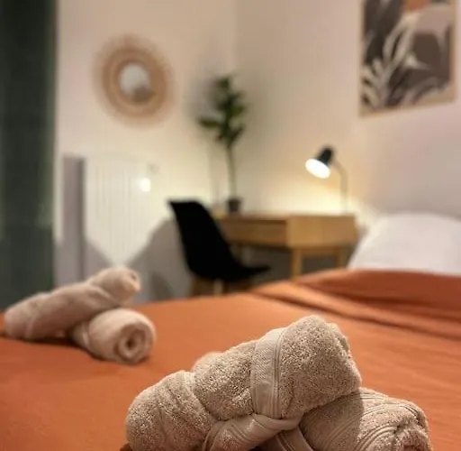 T3 Moderne - Proche Tram - Parking Prive Apartament