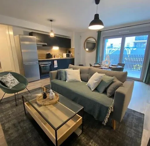 T3 Moderne - Proche Tram - Parking Prive Apartament *